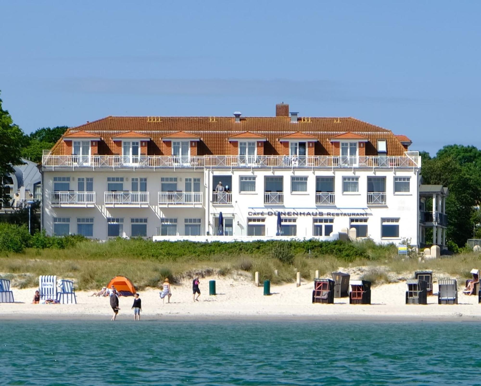 Strandhotel Duenenhaus Юлиусрух Экстерьер фото